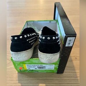 Cute black suede with studs. Worn a handful of times.